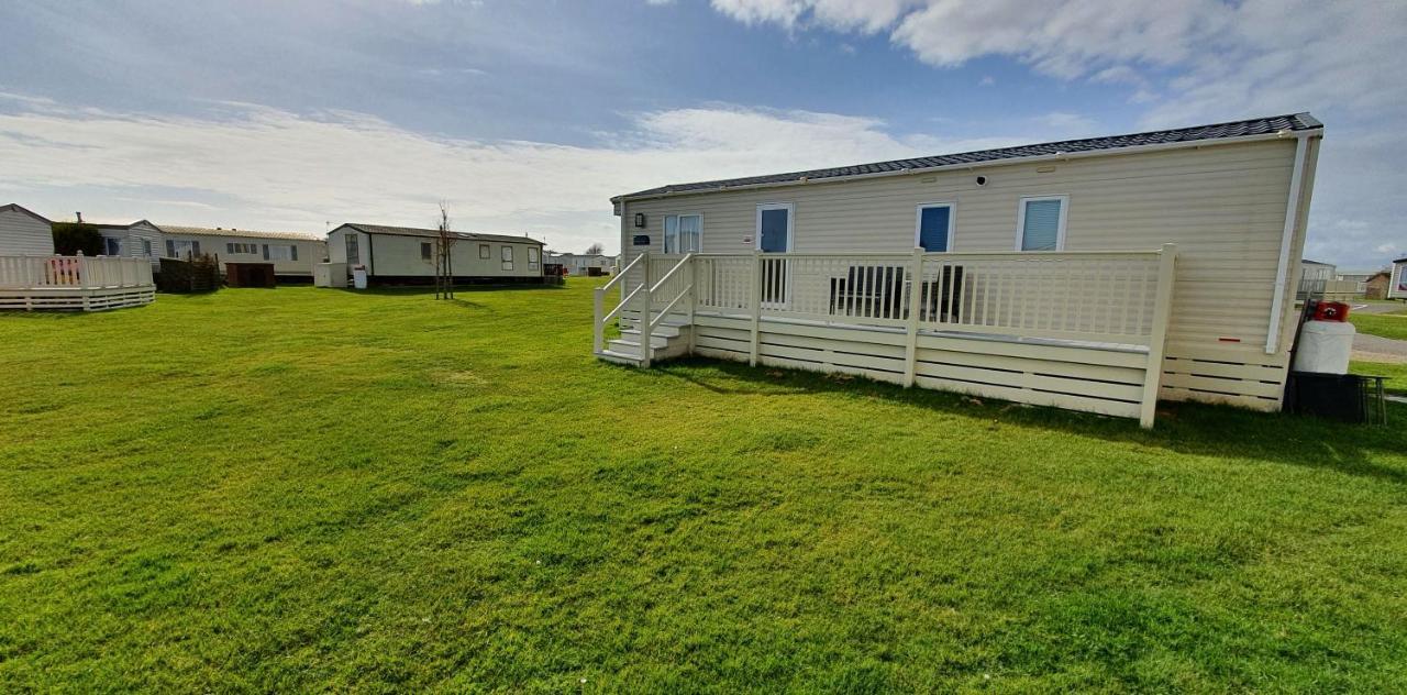 The Burrows Holiday Caravan, Seal Bay Selsey Exterior foto